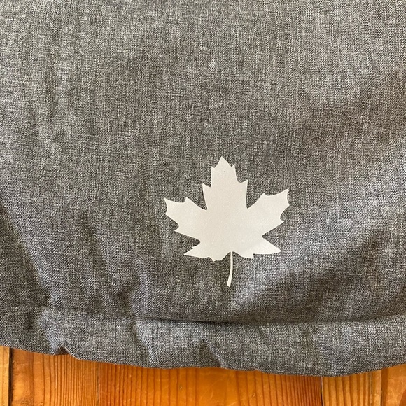 ❄️ Gray Parka Canadiana - Picture 12 of 14